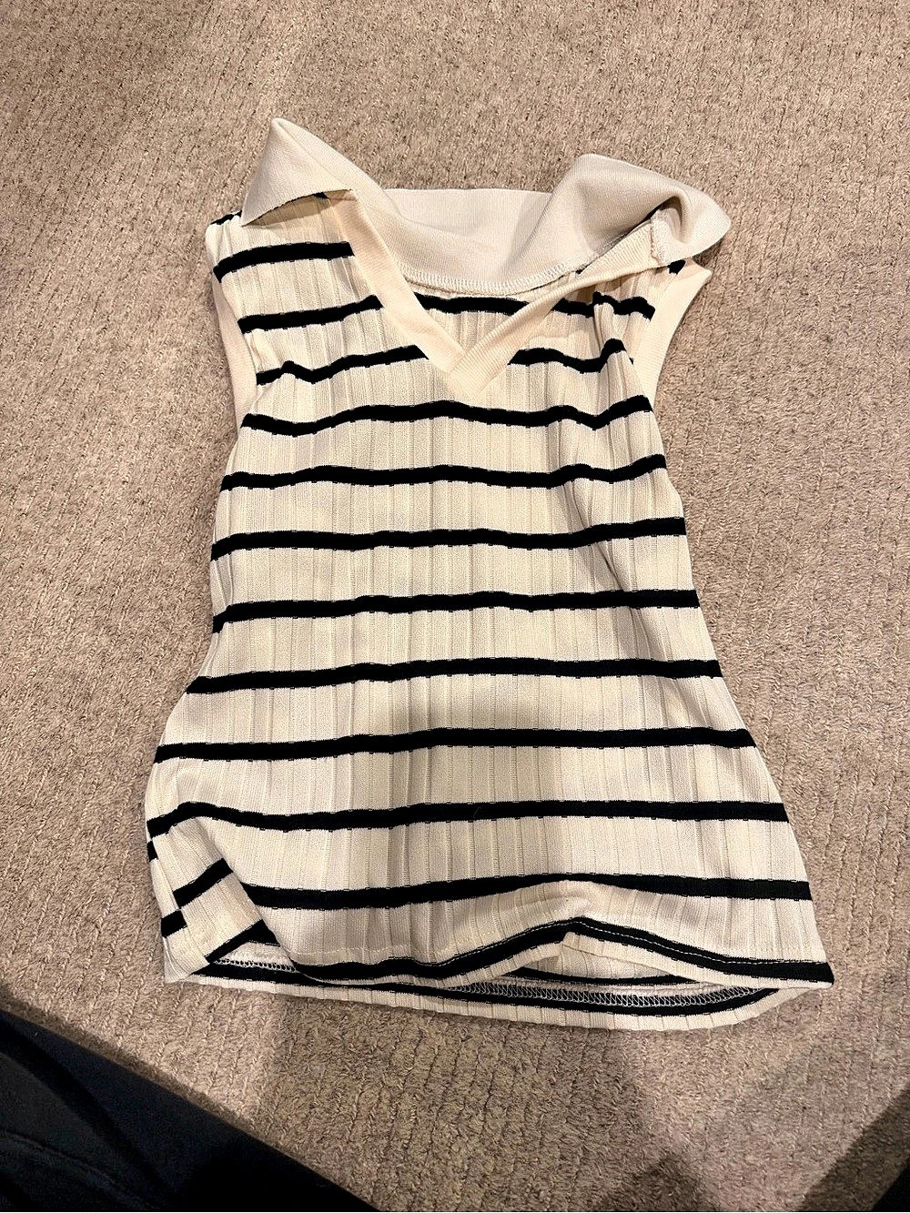 SHEIN Striped Knit Tank Top in White & Black Size XS